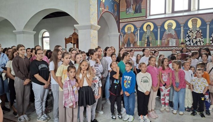 У зворничко-тузланској Епархији служен Призив Светог Духа на ученике