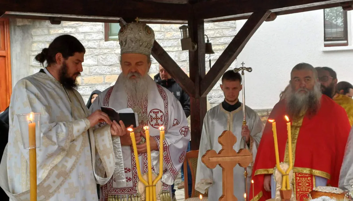 Литургија у Зочишту. Фото: Митрополија црногорско-приморска.