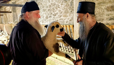 Патријарх у Дечанима изразио захвалност братству за велики труд 