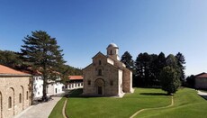 Шеф Еулекса посетио Високe Дечанe