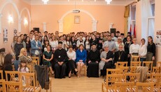 Митровачка гимназија озваничила сарадњу са Хиландаром 