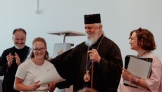 Владика Кирило благословио српске гимназијалце у Загребу