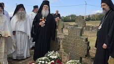 Српски архијереји служили у Петровој цркви 