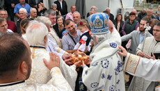 Митрополит Јован: Њено крило је веће од васељене!