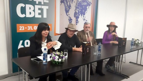 Лордан Зафрановић представља своје филмско и књижевно дело на Сајму књига у Београду. Фото: Срна/РТРС/Политика