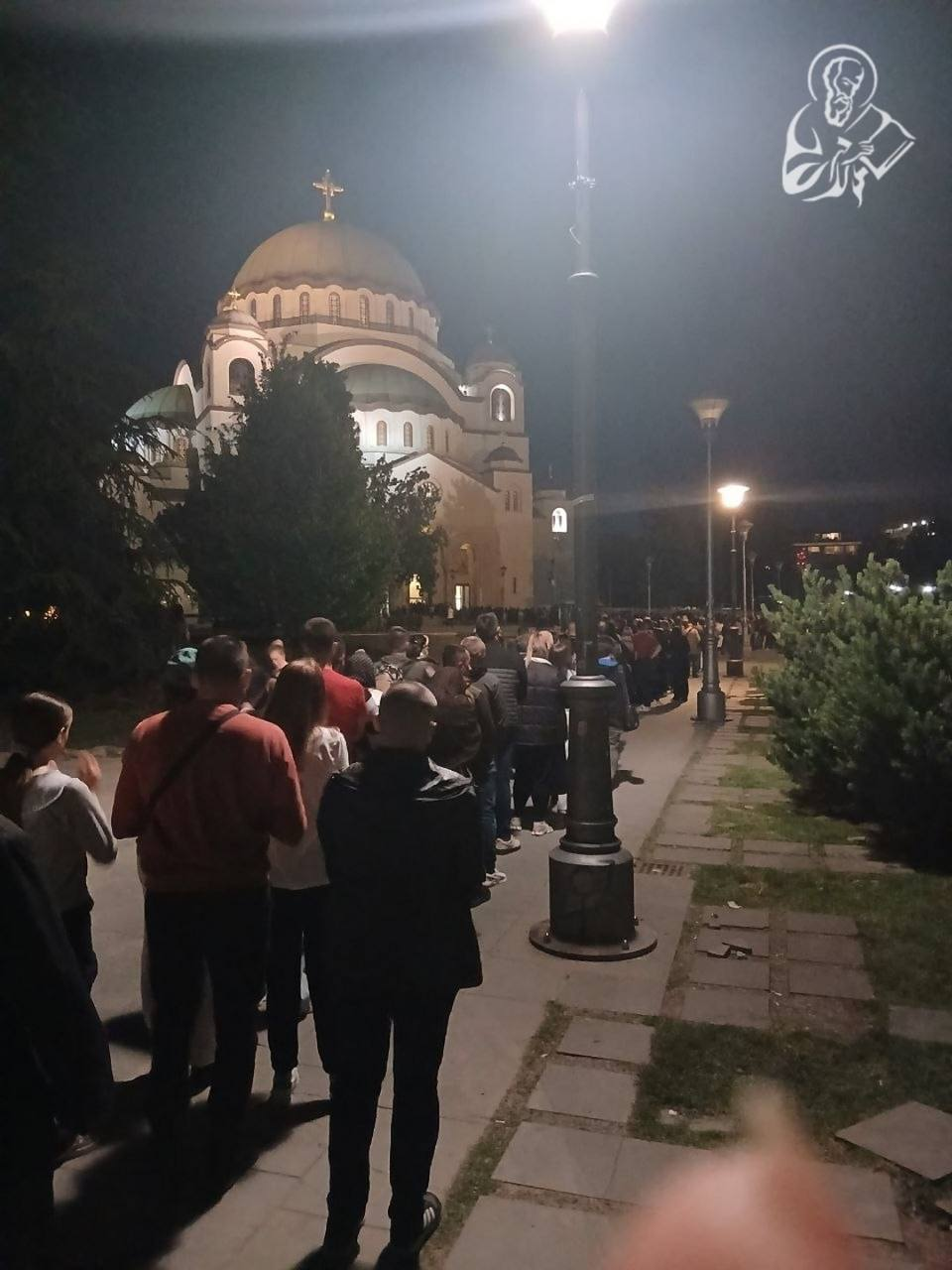 Сусрети с Пресветом и њено чудо док птице плешу над храмом фото 1