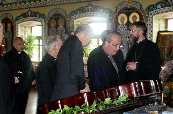 Catholic bishops from Italy venerated sanctities of Kiev-Pechersk Lavra