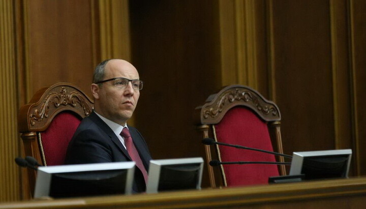 Parubiy exposes 