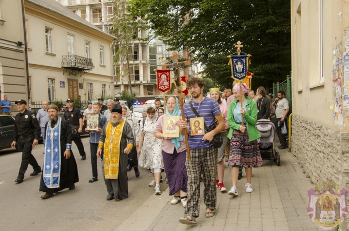 20th Cross Procession to Pochaev Lavra starts (VIDEO)