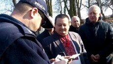 Svoboda member and schismatic set out provocation at Polish cemetery