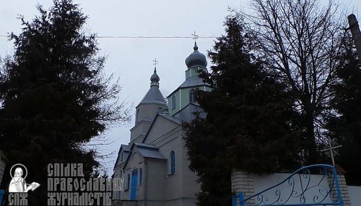 A temple of the UOC in the village of Kuty