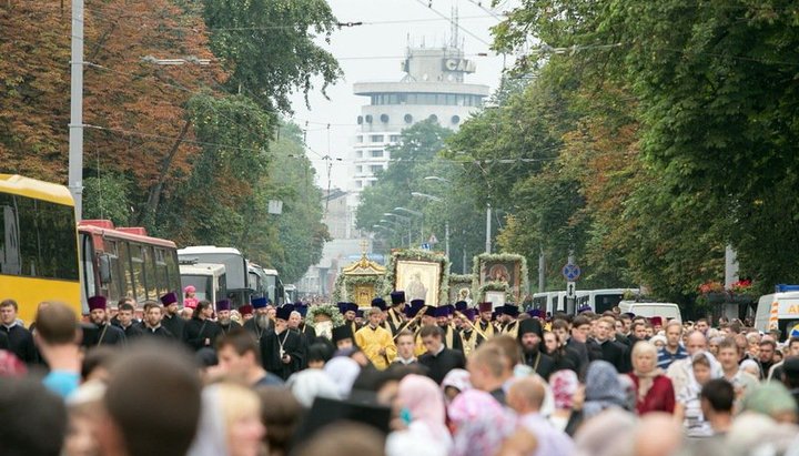 Cross Procession of the UOC in 2016