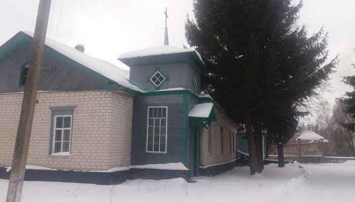 The seized Holy Ascension temple in the village Olenovka, Borzna district