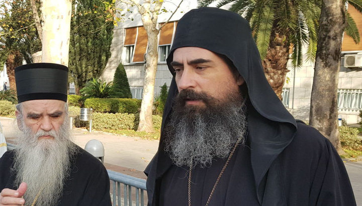 Metropolitan Amfilohij (Radović) and Bishop Metodije (Ostoich) near the Parliament of Montenegro. Photo: sputniknews