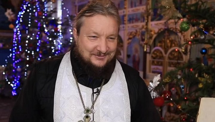 Archpriest Leonid Delikatny, rector of the temple in Zadubrivka. Photo: a video screen