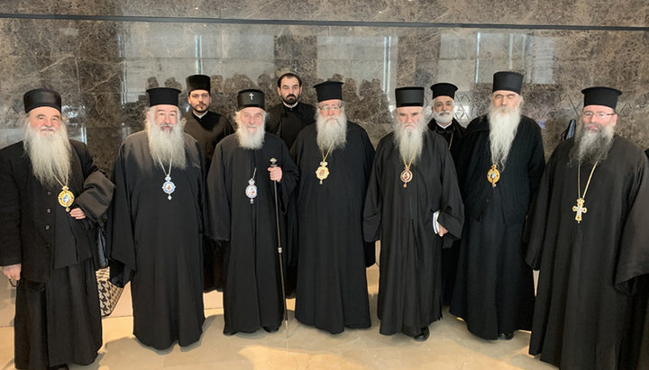 The SOC delegation was met at the airport near Amman. Photo: Serbian Patriarchate