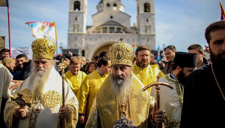 The Cross procession in Podgorica. Photo: Bishop Viktor (Kotsaba)