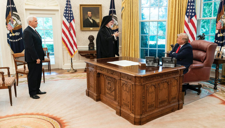 Archbishop Elpidophoros at a reception with Donald Trump. Photo: orthodoxtimes.com