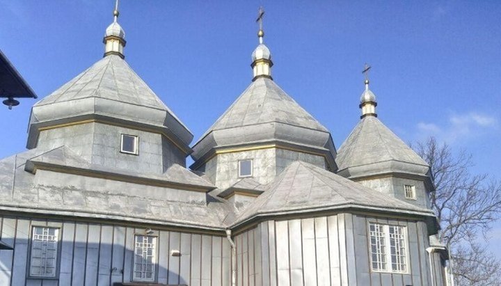 The Holy Dormition Church in the village of Mikhalcha, Chernivtsi region. Photo: vz.ua