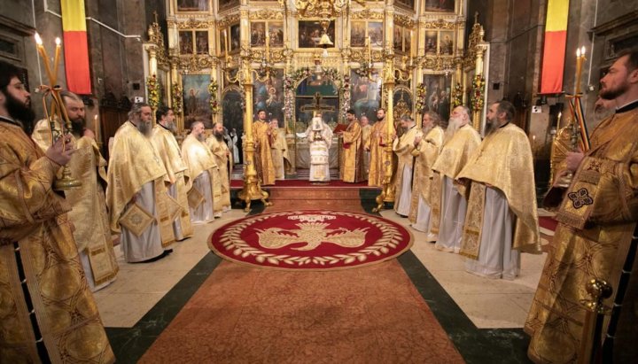 Divine service in the Cathedral of Iași city in Romania. Photo: doxologia.ro