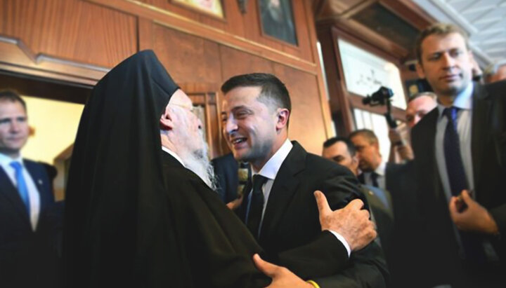 During a meeting with Patriarch Bartholomew, President Zelensky invited him to the Independence Day of Ukraine. Photo: Pravoslavye.com.ua