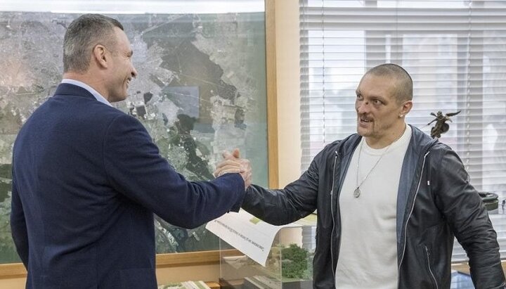 Vitali Klitschko and Alexander Usik. Photo: sport.nv.ua