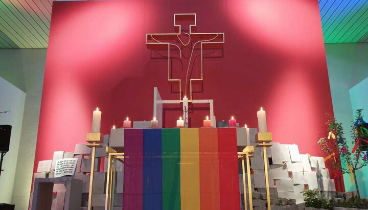 German RCC representatives demand to reassess the Church dogmas on LGBT