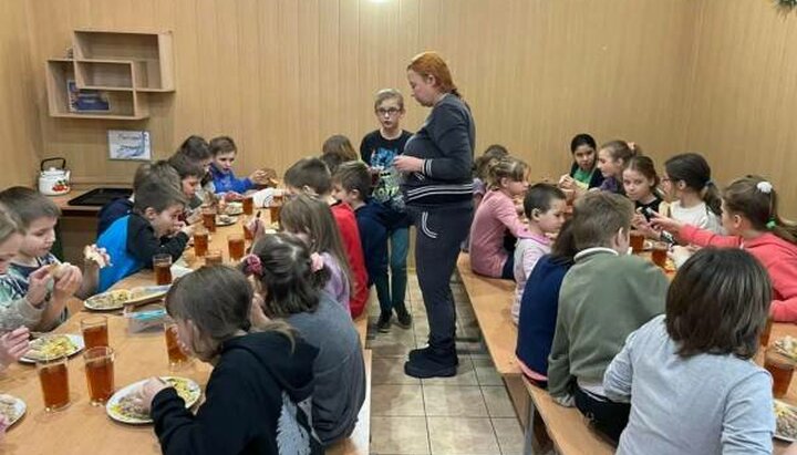 UOC priest and volunteers save more than 725 children from shelling