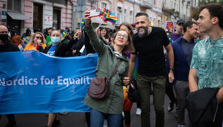 MP Inna Sovsun at the LGBT march. Photo: vsirazom.ua