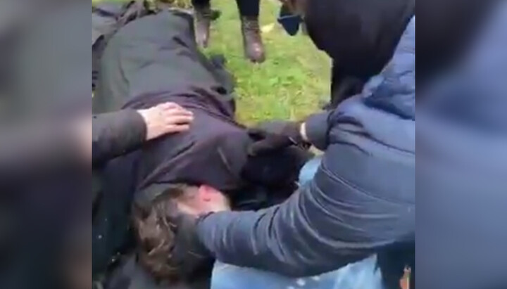 Radicals near the Orthodox church in Ivano-Frankivsk. Photo: Facebook screenshot of the Ivano-Frankivsk diocese