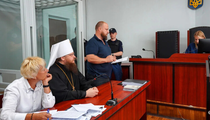 Metropolitan Theodosiy of Cherkasy and Kaniv in court. Photo: cherkasy.church.ua