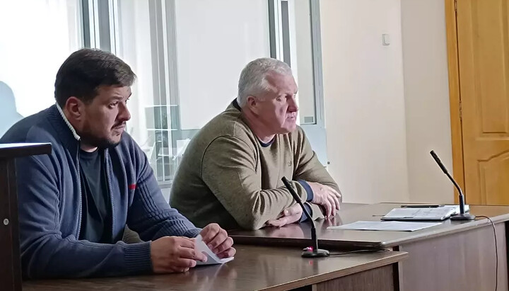 Ihor Slobodian (left) and his lawyer in court. Photo: vsim.ua