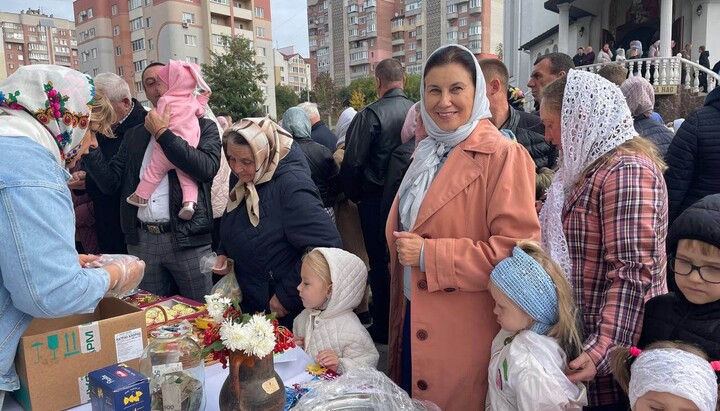 A charity fair to support the AFU at the UOC Church of All Volyn Saints (Rivne). Photo: rivne.church.ua