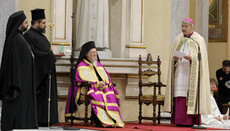 Head of Phanar prays with Catholic Bishop of Naples