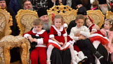 His Beatitude Onuphry visits the orphanage at Bancheny Monastery