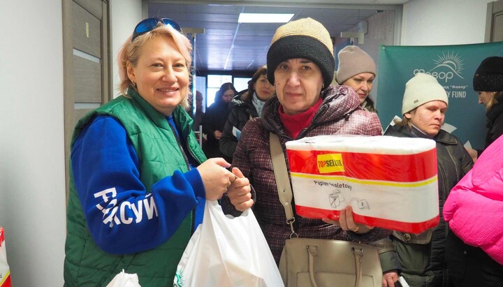 Favor Foundation aids refugees in the capital 