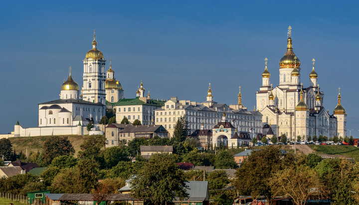 In Pochaiv, MinCult commission with police start the inspection of Lavra