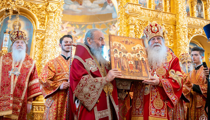 Metropolitan Tikhon of All America and Canada and Metropolitan Onufriy of Kyiv and All Ukraine at the Bancheny Monastery. Photo: news.church.ua