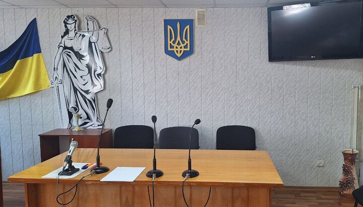 Courtroom in Sloviansk. Photo: Sviatohirsk Lavra