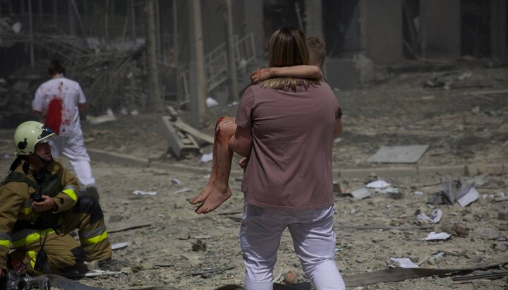 The hospital grounds after the shelling. Photo: SES