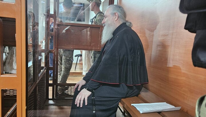 Metropolitan Arseniy of Sviatohirsk in court. Photo: Sviatohirsk Lavra