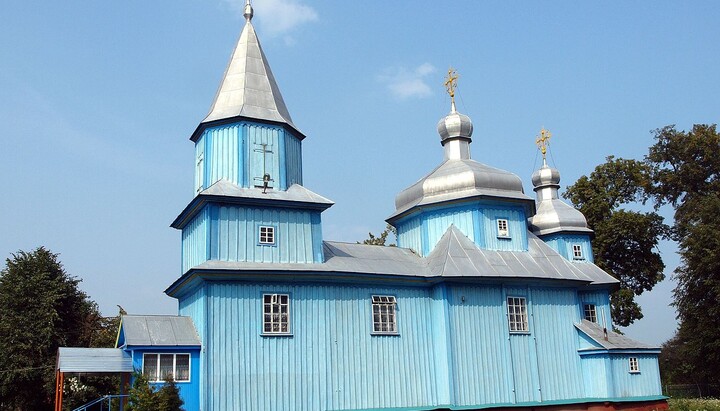 The wooden St. George’s Church, claimed by the OCU, was built in 1747. Photo: Wikipedia