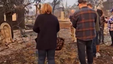 Viral video in US shows family singing to Mary amid ruins of their home