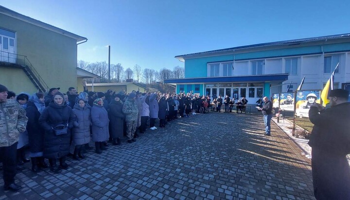 Meeting in Komarivtsi. Photo: Roman Hryshchuk