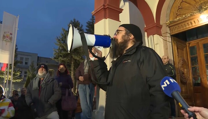 Епархија шумадијска поново оповргава лажи свештеника Николе Симића 