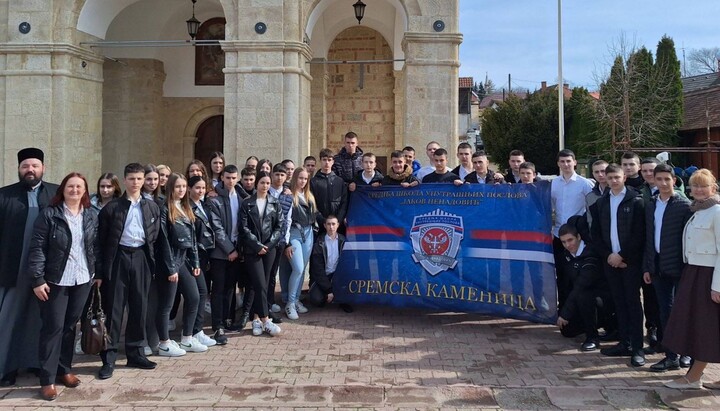 Питомци Средње школе унутрашњих послова су се помолили на светој Литургији