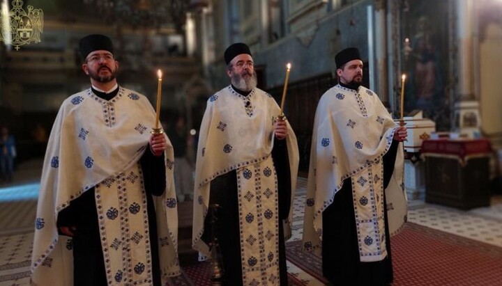 У Бачкој епархији служен помен пострадалима на новосадској Железничкој станици