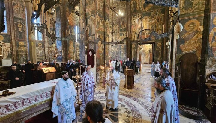 Свети цар Константин и царица Јелена прослављени у Високим Дечанима