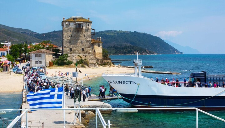 Поклоници у Уранополису. Фото: Romfea.gr