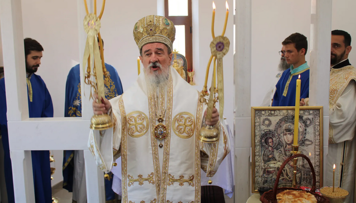 Митрополит Атанасије: Пресвета Богородица нас Својом Трећом Руком све усињује